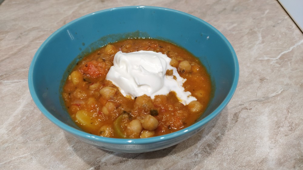 Постное овощное рагу с нутом