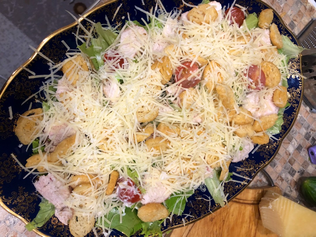 Салат Цезарь с курицей 🧀🐣🌸
