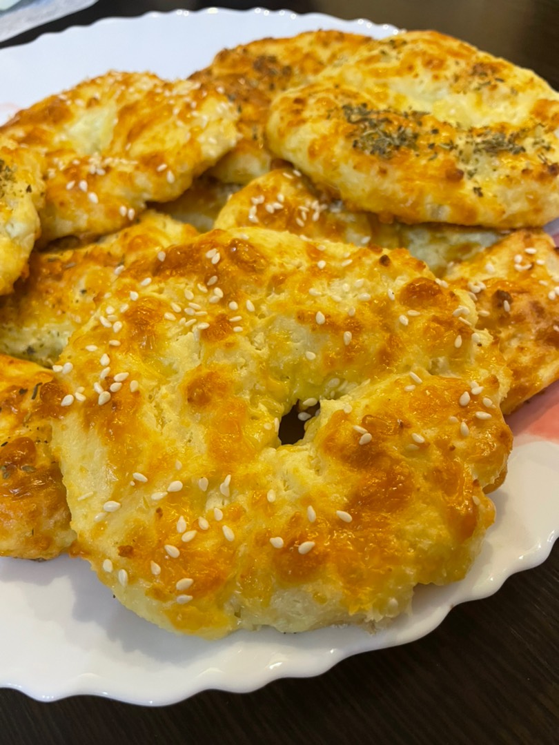 Сырные бублики