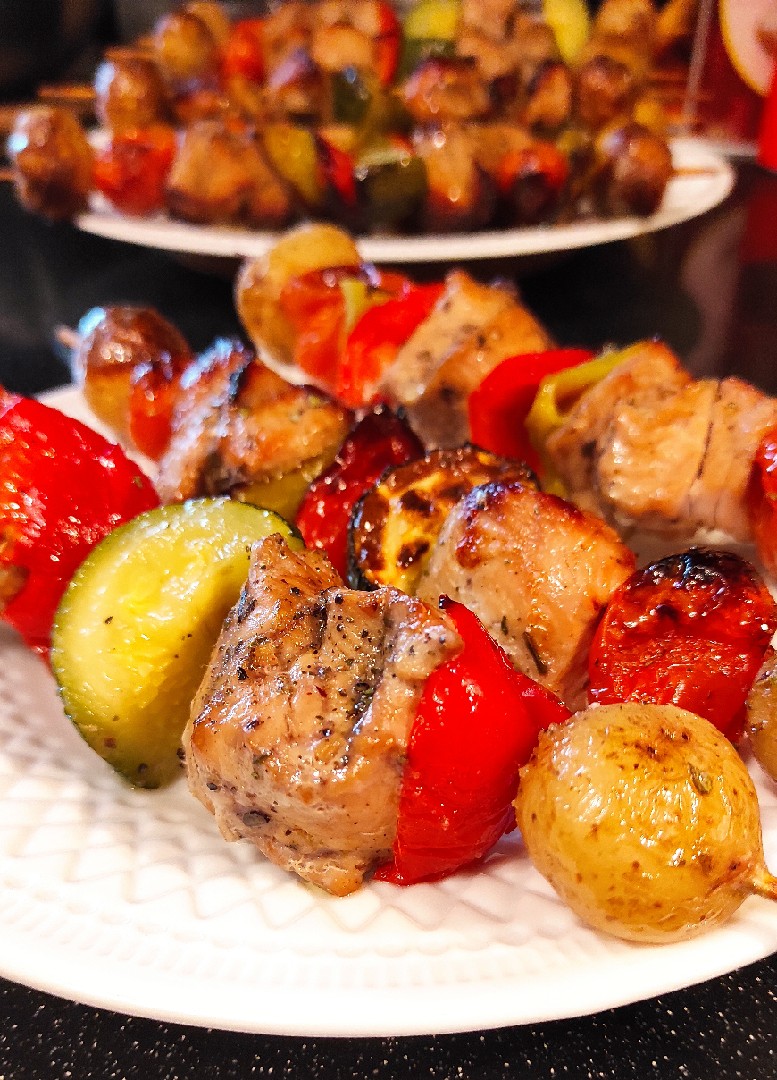 Шашлычки в духовке с индейкой и овощами 🍖