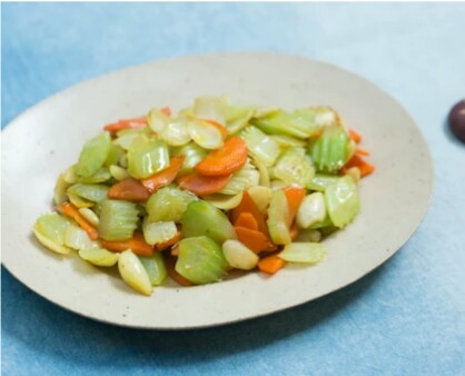 Сельдерей, Морковь и Жареная Лилия