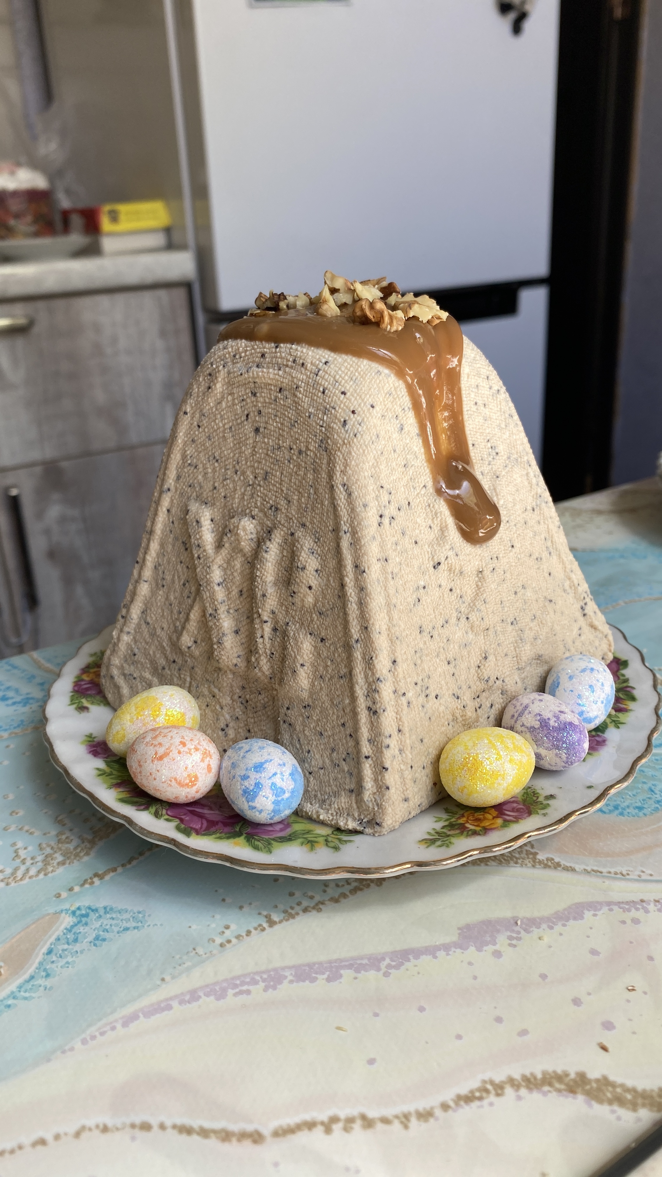 Пасха с маком и вареной сгущенкой🥰