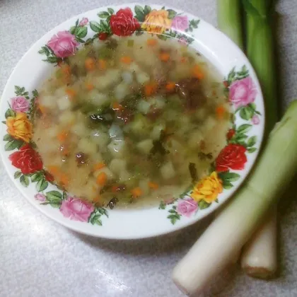 Картофельный суп с луком порей