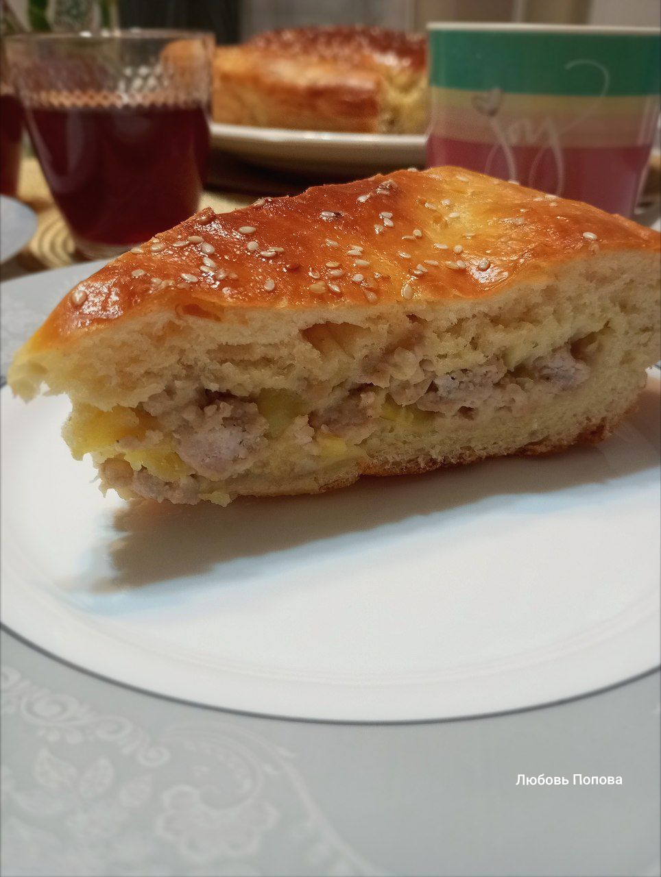 Пирог с мясом и картофелем 