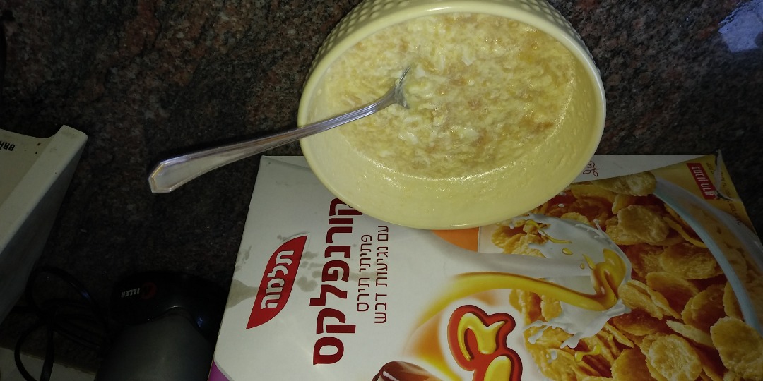 Молочный суп с кукурузными хлопьями
