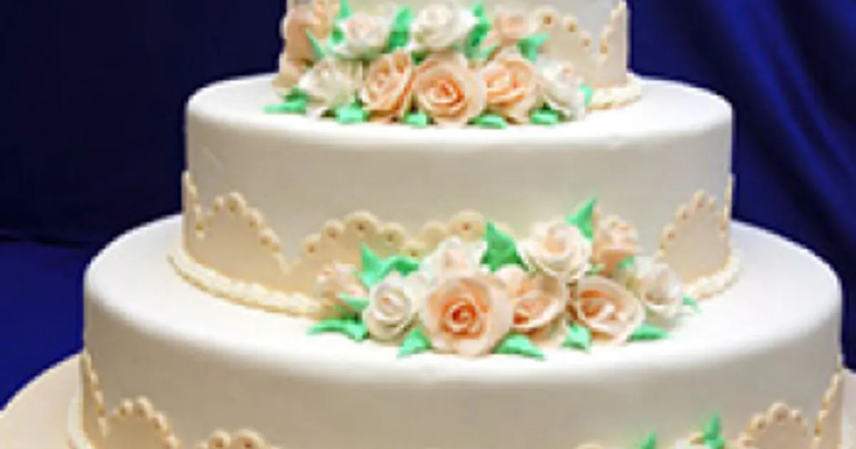 Торт свадебный № купить в Москве по выгодной цене | Кондитерская «На Большевике»