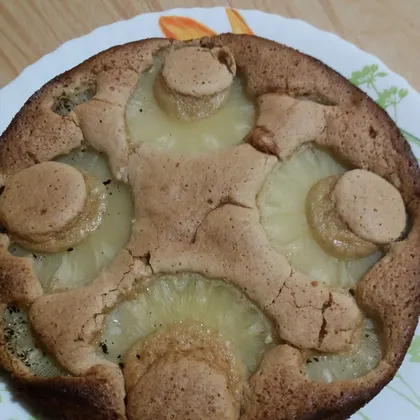 Простой пирог к чаю с ананасами