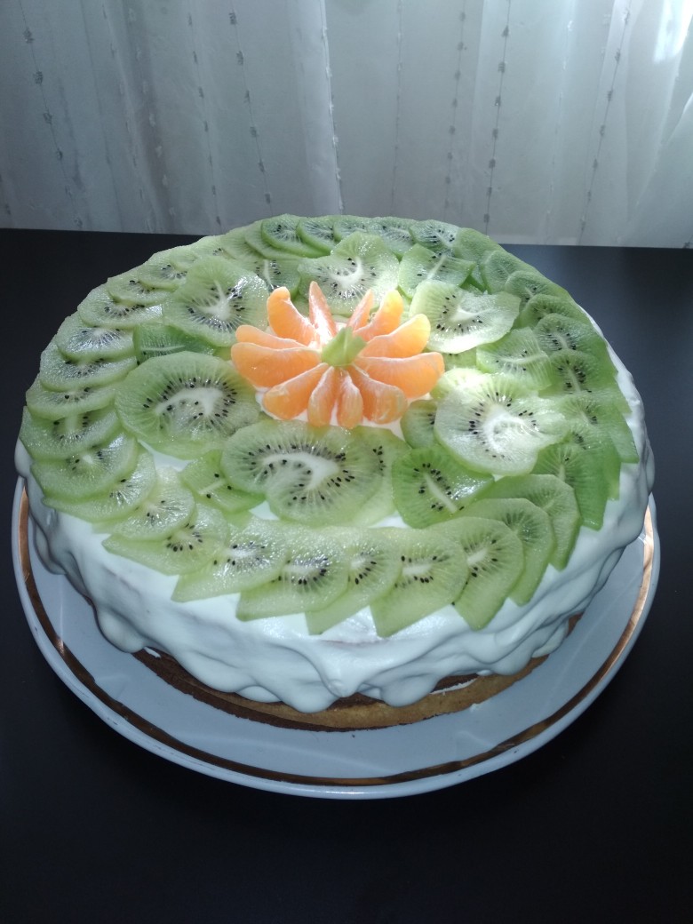 Бисквитный торт с фруктами - рецепт с фото пошагово