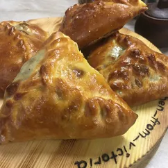 Пироги с кониной 🥟