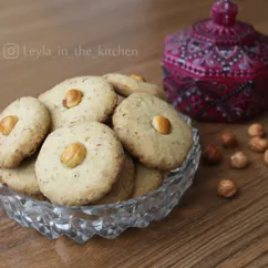 Восточное печенье с фундуком и тахини