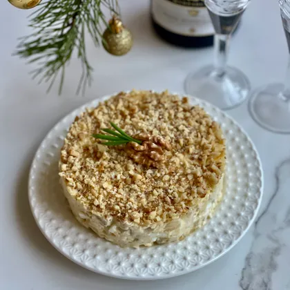 Салат с ананасом 