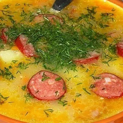 Сырный суп с охотничьими колбасками