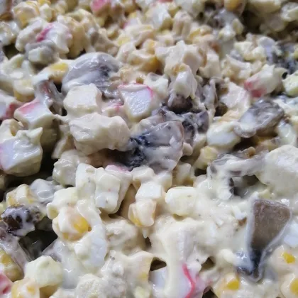 Салат с курицей и шампиньонами 