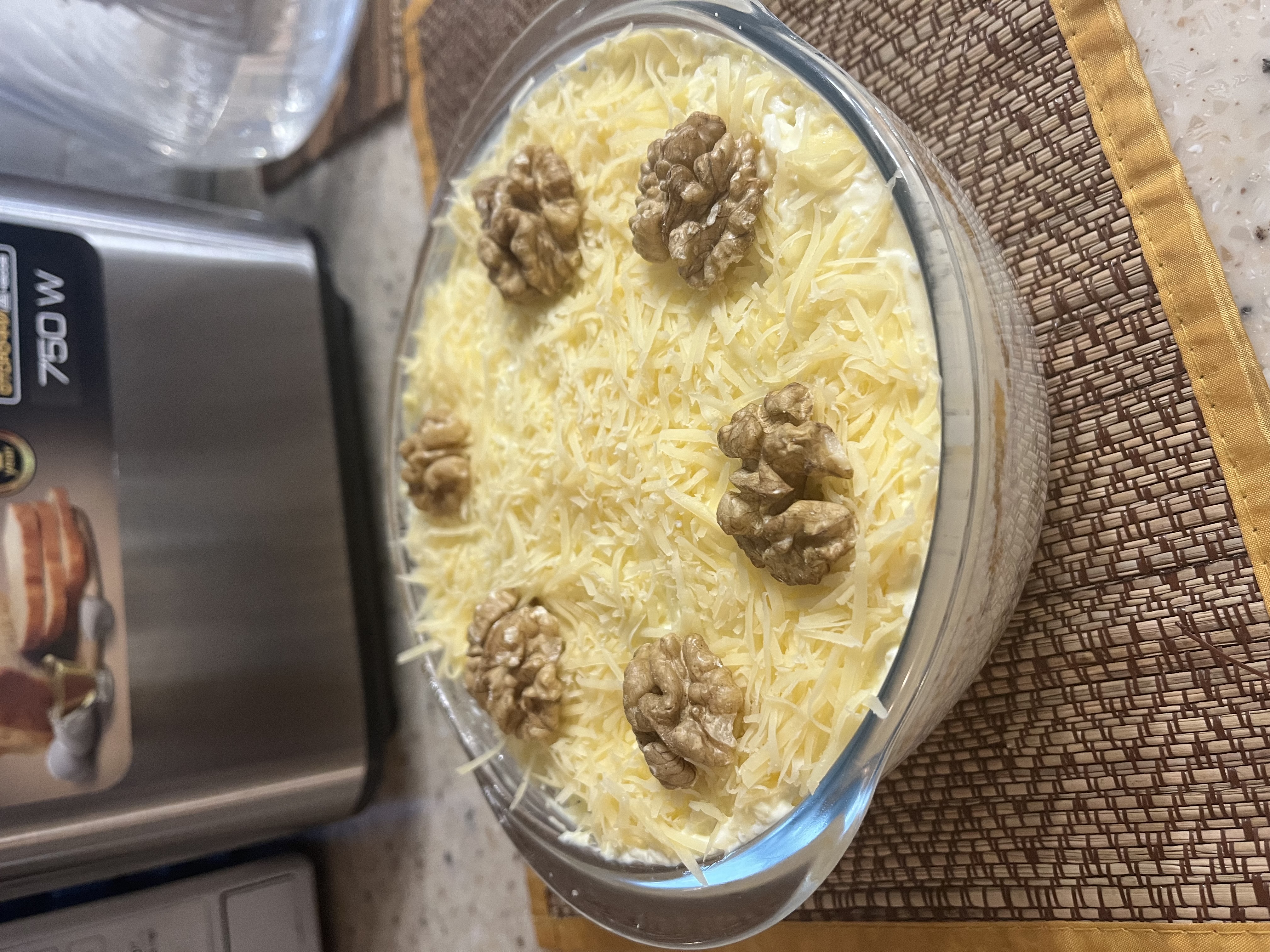 Салат с копчёной курицей