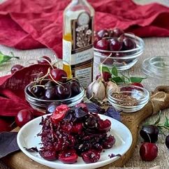 🍒Салат из свёклы с черешней и льняным маслом