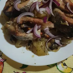 Сазан с овощами в духовке 🐟🐟