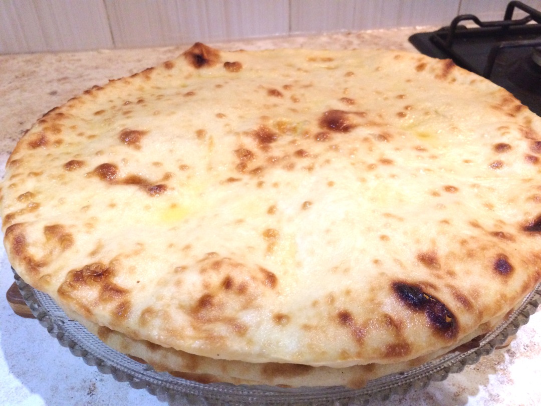 Осетинский пирог с картофелем и сыром 