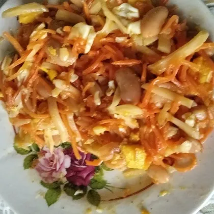 Острый салат с фасолью и морковью по-корейски