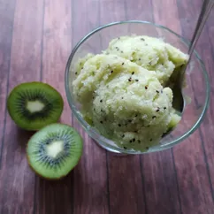 Сорбет из киви с кокосовым молоком 