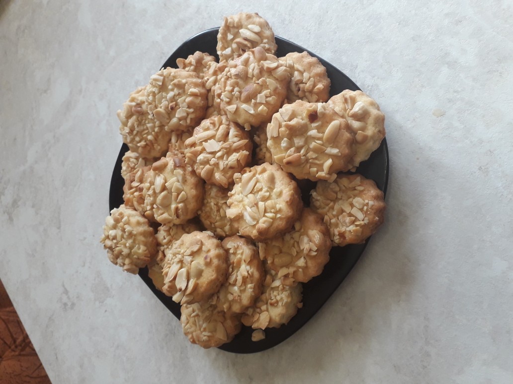 Нежное рассыпчатое печенье с арахисом – пошаговый рецепт приготовления с фото