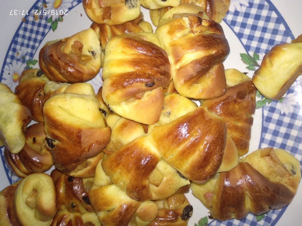 Конвертики с яблоками в сахарном сиропе и корицей