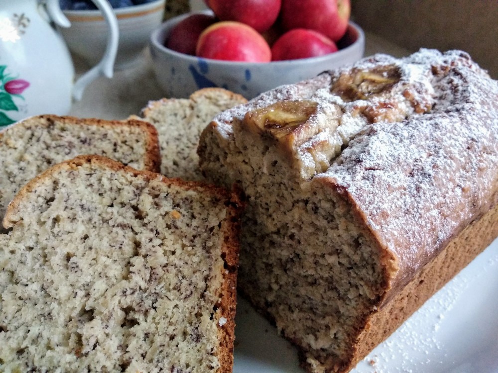 Банановый хлеб с кокосовой стружкой