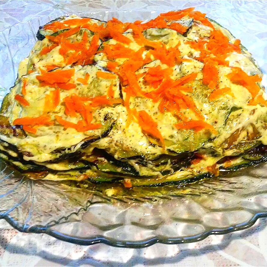 Жареные кабачки с морковью и луком