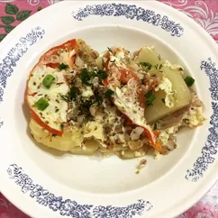 Свинина запеченная с картошкой и гречкой