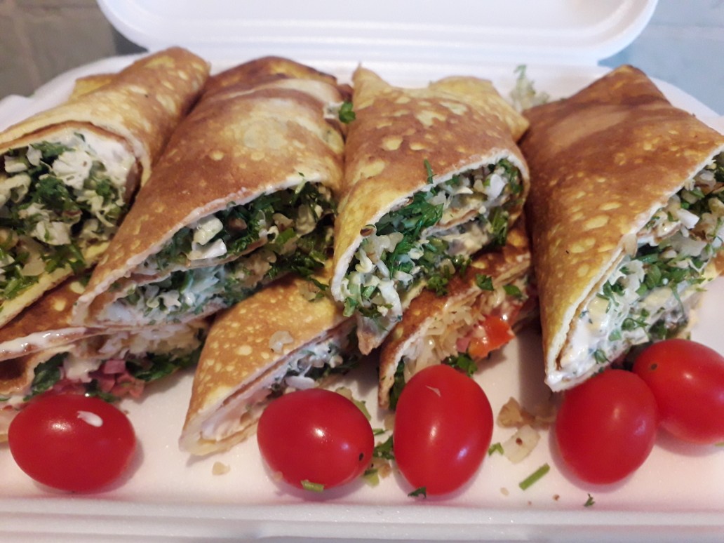 Закусочные яичные рулетики