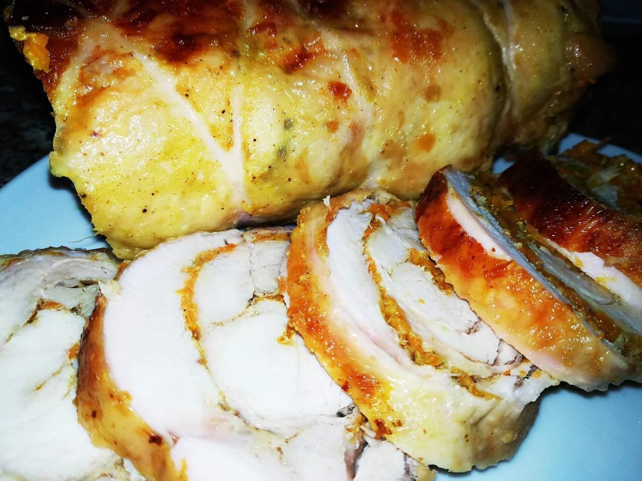 Мясной рулет с морковью