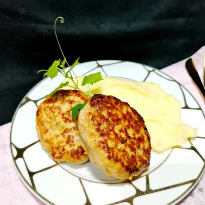 Куриные котлеты с овощами 
