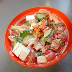 Овощной салат с брынзой