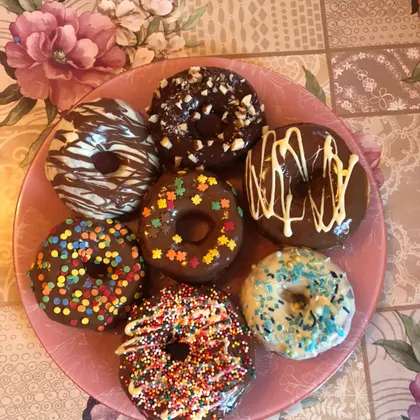 Донатсы (пончики покрытые шоколадной глазурью) 🍩