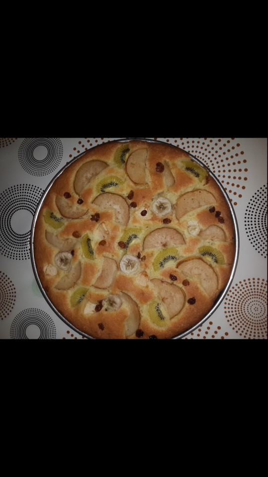 "Шарлотка с фруктами"