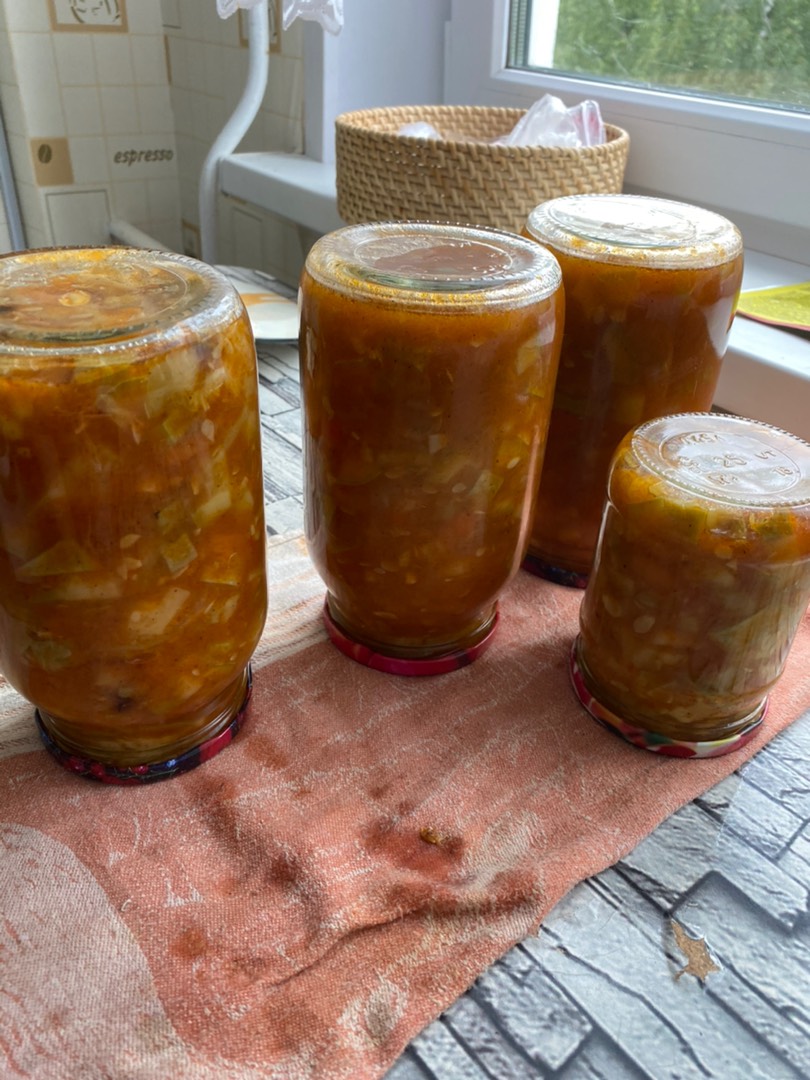 Закуска на зиму из кабачка,перца и чеснока