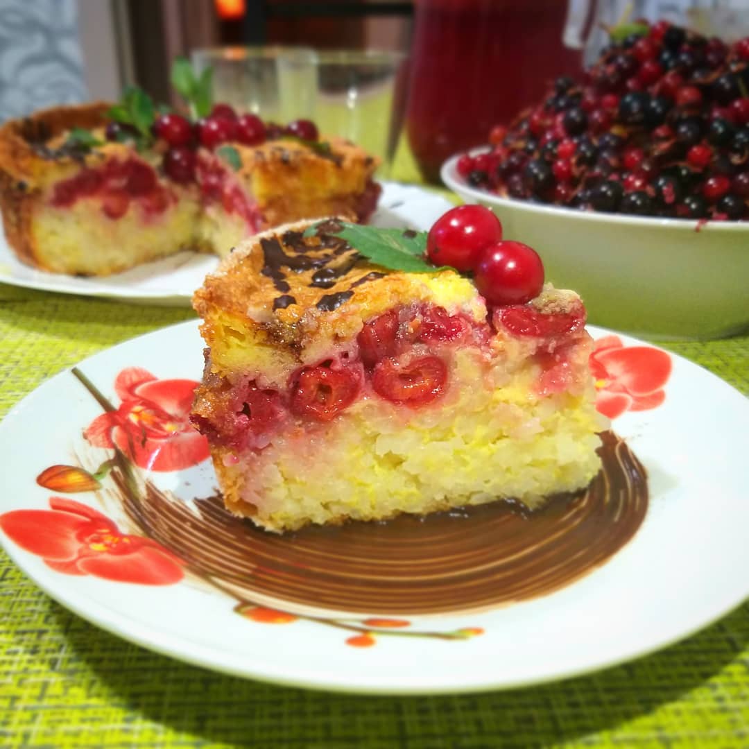 Рисовая запеканка с вишней