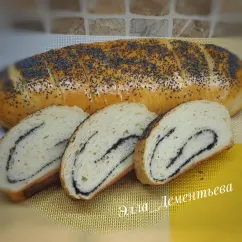 Молочный батон с маком🥖