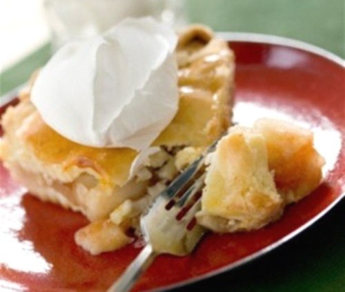 Абрикосово-имбирный пирог с орехами и глазурью