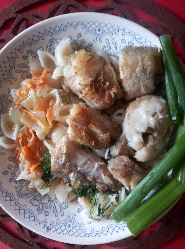Минтай жареный в муке