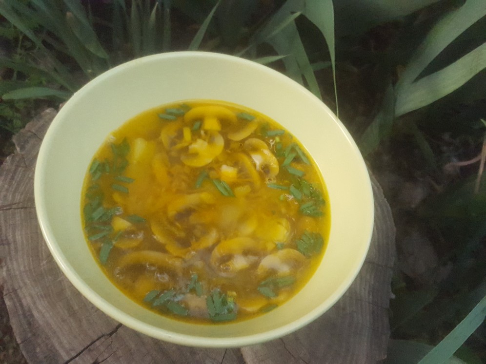 Картофельный суп с шампиньонами