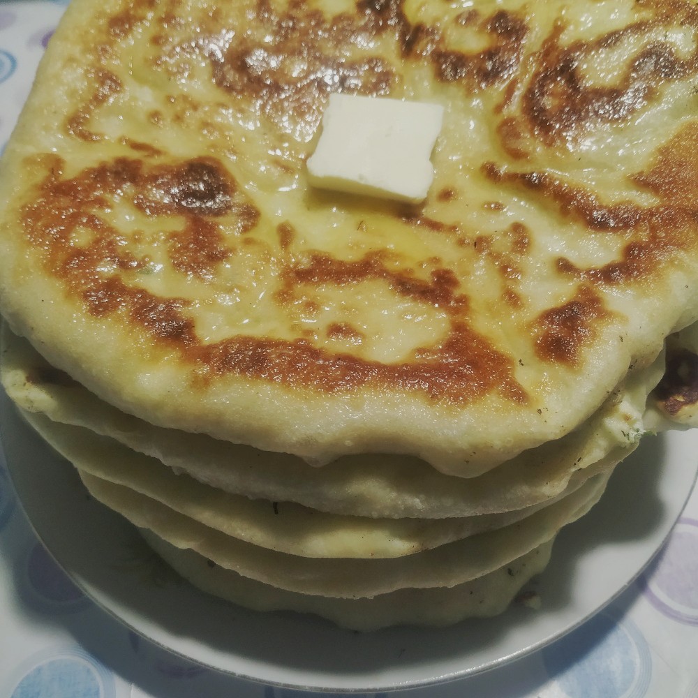 Лепешки с сыром, творогом и зеленью – кулинарный рецепт