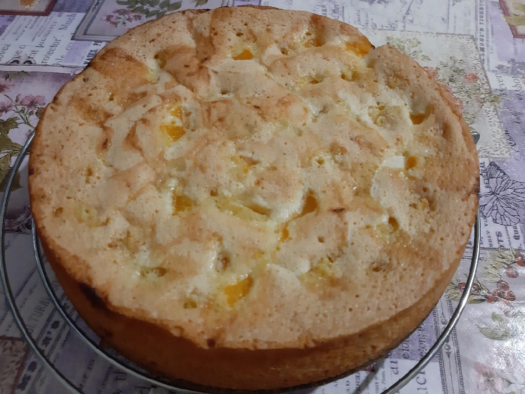 Шарлотка с мандаринами