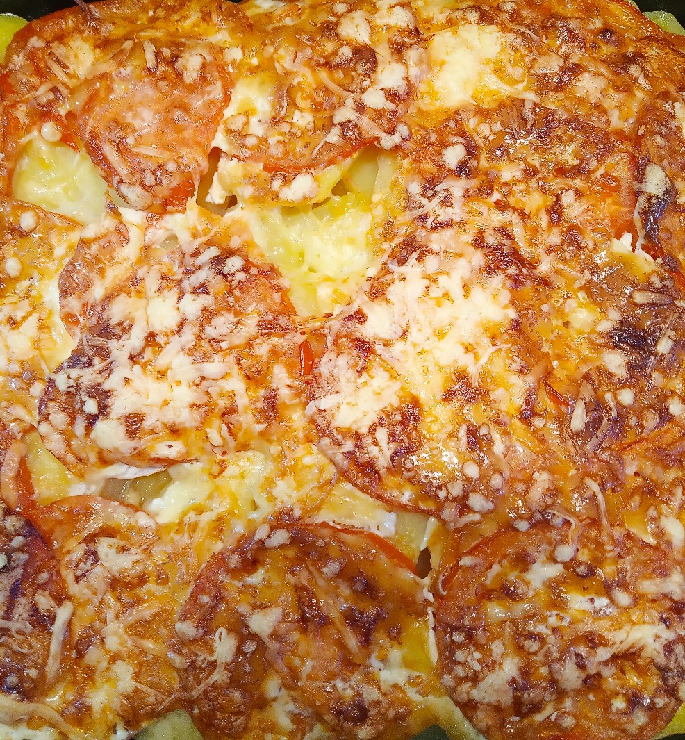 Свинина с картофелем под сырной корочкой
