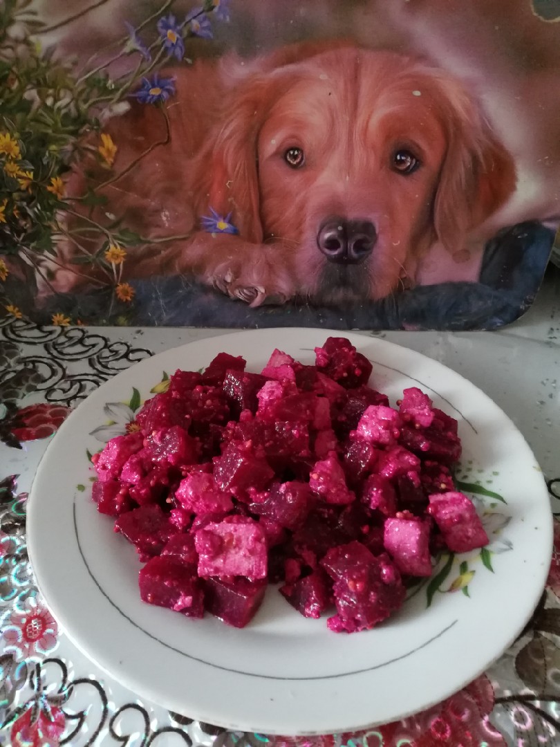 Салат из свеклы и сыром фета