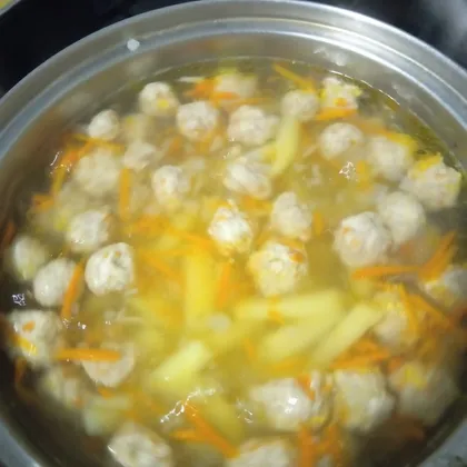 Суп-лапша с фрикадельками