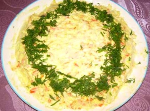 Салат с печенью, ананасами и шампиньонами «Невеста»