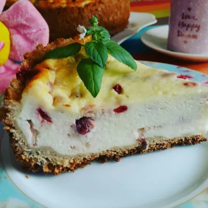 Пирог-сметанник с ягодами 🍰🍒☕ на песочной основе🤗