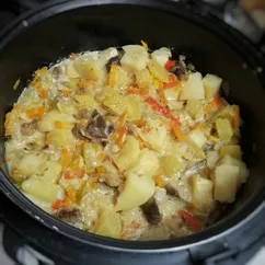 Мясо с овощами в мультиварке