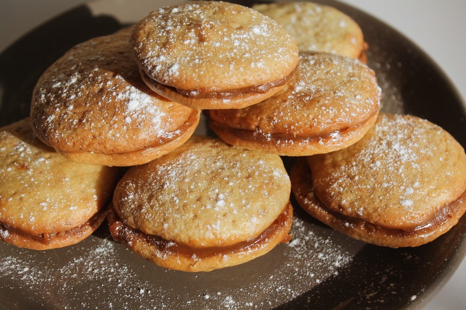 Бисквитное печенье со сгущёнкой