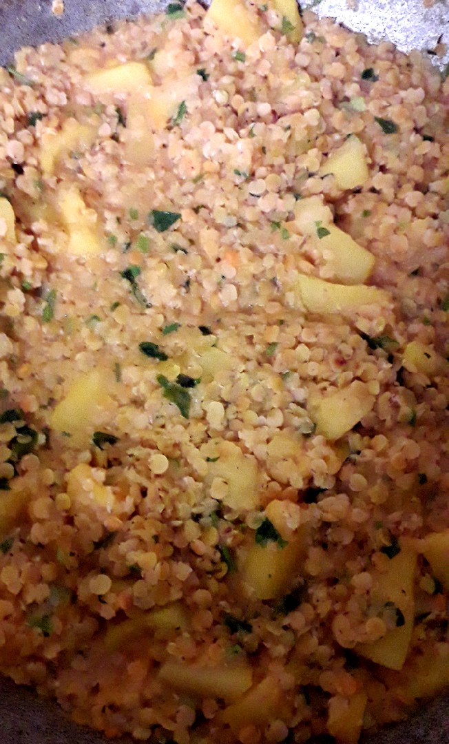 Чечевица с тыквой и карри